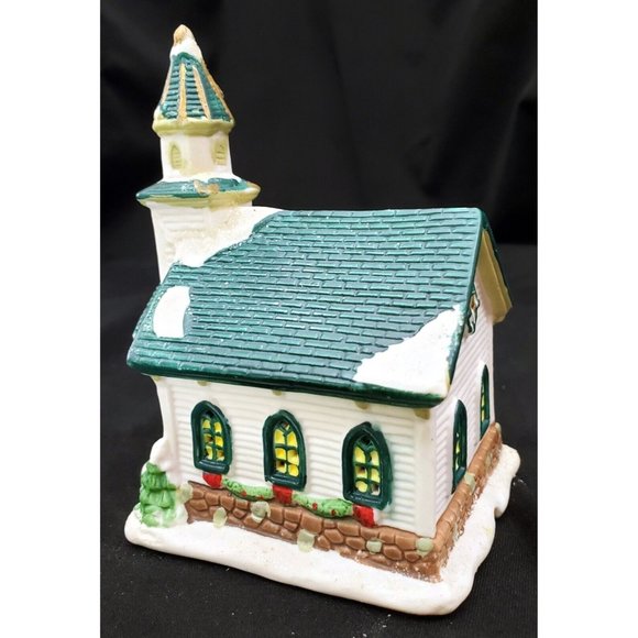 Cobblestone Corners CHURCH Small Christmas Village chapel building 5-3/8"hi - Picture 4 of 5